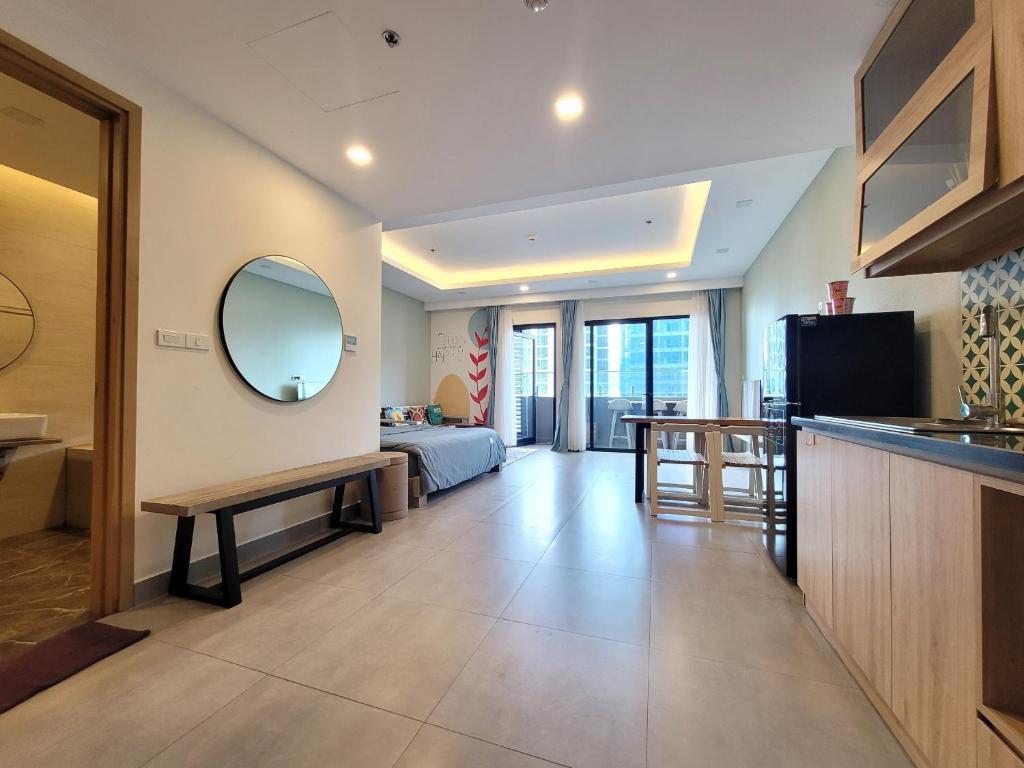 Апартаменты The Sun Beach - Flc Sea Tower Куинён Экстерьер фото